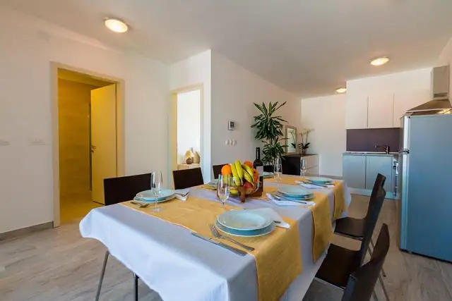 Sale of senior residence just 70 m from the sea on Crikvenica riviera - 13