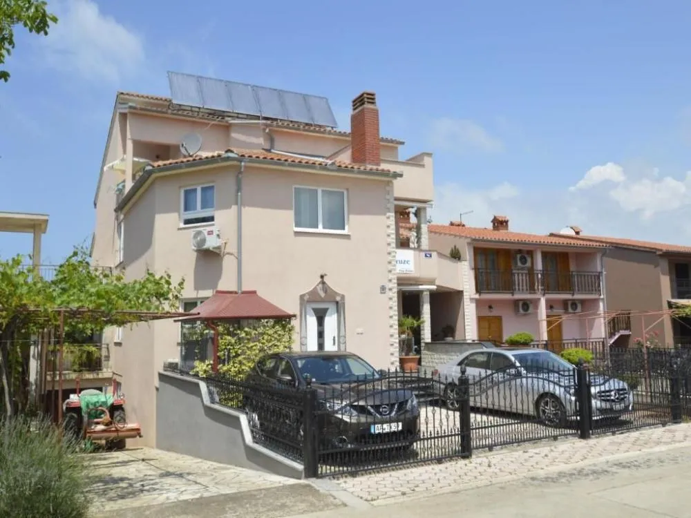 Hotel with 16 rooms in Valbandon, Fažana, Croatia, for sale - 1