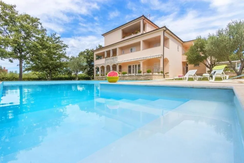Hotel mit 17 Zimmern in Krnica, Marčana, Kroatien, zu verkaufen - 2
