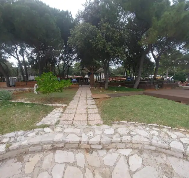Waterfront tourist settlement/camping for sale in booming Istria, Croatia, photo 13
