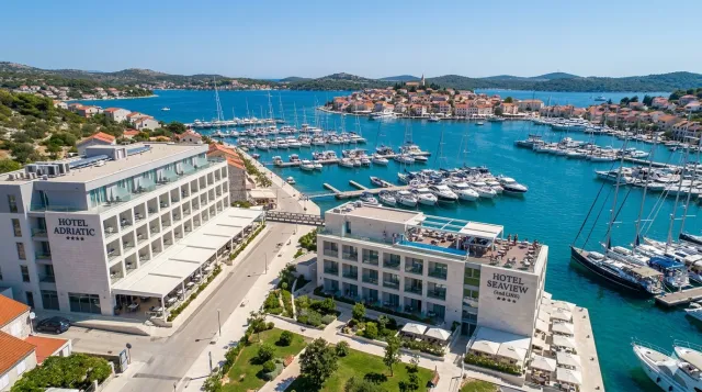 Hotel with 19 rooms in Rogoznica, Croatia, for sale
