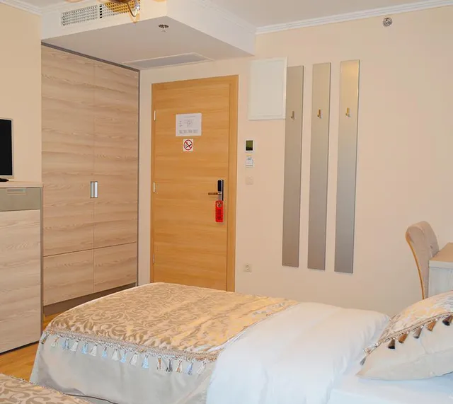 Hotel with 20 rooms in Kastela, Croatia, for sale - 15