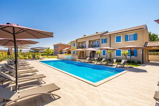 Hotel with 10 rooms in Poreč, Croatia, for sale