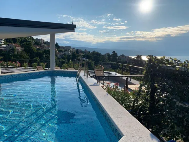 Hotel with 9 rooms in Opatija, Croatia, for sale