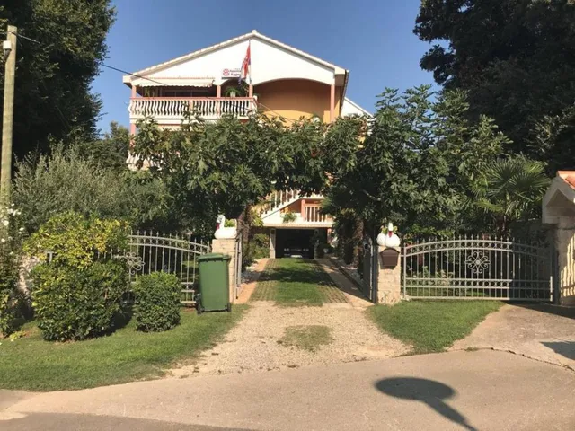 Hotel of 650 m² in Zaton, Croatia, for sale