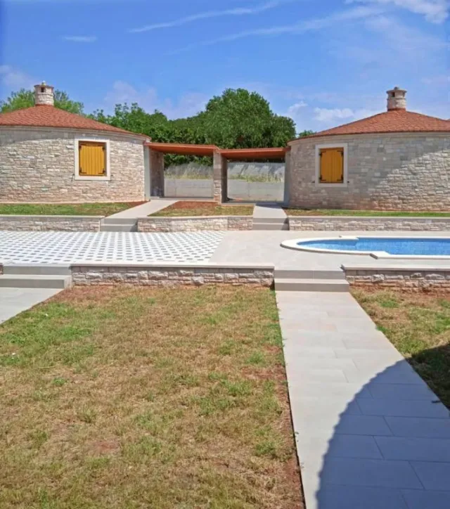 Hotel with 4 rooms in Marčana, Croatia, for sale
