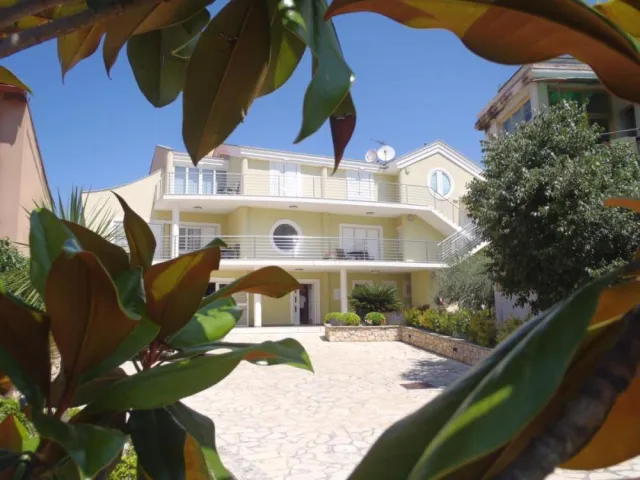 Hotel with 10 rooms in Zadar, Croatia, for sale