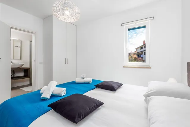Hotel with 10 rooms in Poreč, Croatia, for sale - 15