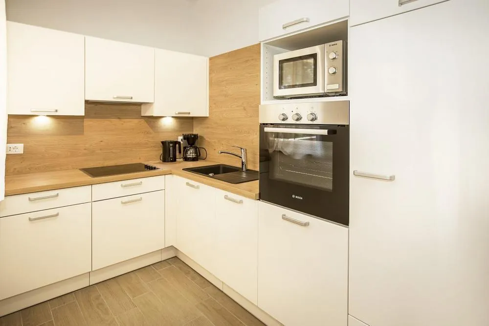 Отель с 9 номерами в Башке, Хорватия, на продажу - 10