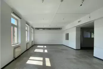 Sale of aparthouse buy-to-let for renovation in the centre of Vienna