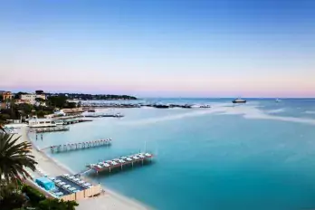 Hotel for sale in Juan-les Pins, France