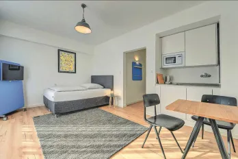 Apartment house and a Hotel with high return, Düsseldorf