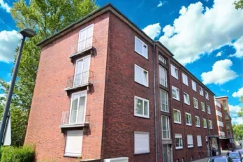 Package of 8 Apartment Houses with 7,4% Return near Essen