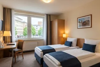 Zu verkaufen: Modernisiertes 3-Sterne-Hotel mit Restaurant in zentraler Lage in Frankfurt am Main.
