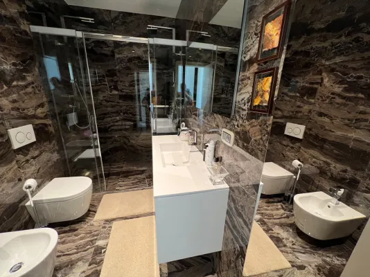 Роскошная вилла с бассейном и видом на море - фото 12 Роскошная вилла с бассейном и видом на море - фото 12