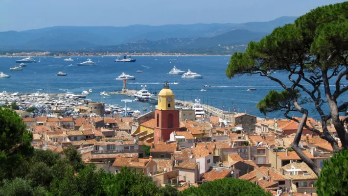 Exceptional hotel in Saint Tropez area - pic.1 Exceptional hotel in Saint Tropez area - pic.1