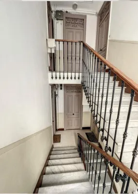 Apartmenthaus im Zentrum von Nizza zu verkauven - Foto 2