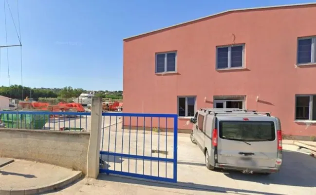 Shipbuilding factory for sale in Istria - pic.1