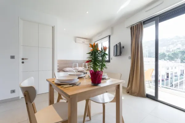 Mehrfamilienhaus mit hoher Rendite zu verkaufen, Cros-de-Cagnes - Foto 1