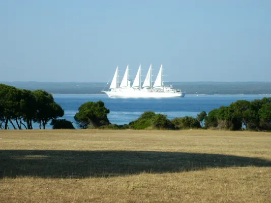 Luxury marina for sale in the area of Kvarner with cca. 200 places, for sale - pic.2