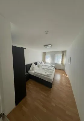 For Sale Completely Renovated Hotel With A Restaurant/Catering Unit With 14% Return, Essen - pic.1