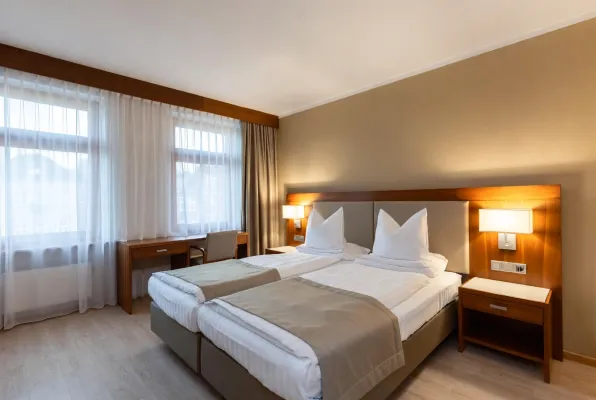 3*** Modern Hotel for Sale in Bremen - pic.2